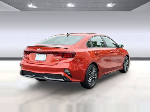 Used 2023 Kia Forte GT-Line w/ GT-Line Premium Package FWD image 9