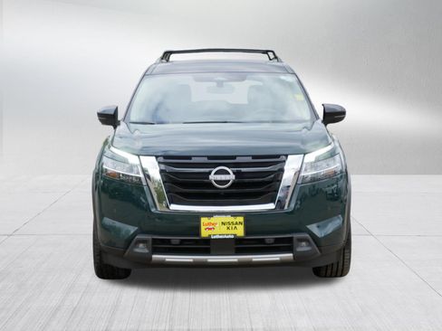 Certified 2023 Nissan Pathfinder SL w/ SL Premium Package AWD/4WD image 2