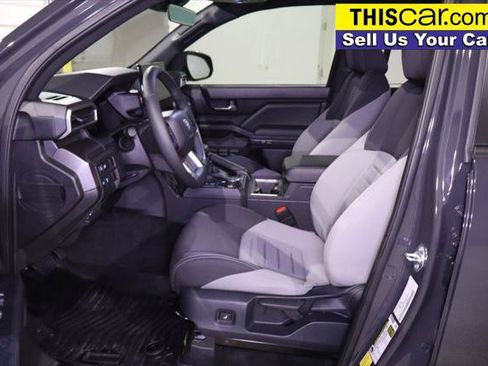 Used 2025 Toyota Tacoma TRD Off-Road AWD/4WD image 28