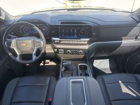 Used 2022 Chevrolet Silverado 1500 LTZ AWD/4WD image 27