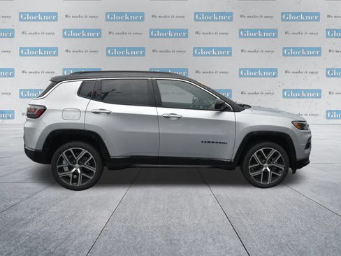 Used 2024 Jeep Compass Limited w/ Elite Group AWD/4WD image 4