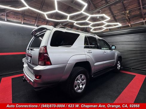Used 2004 Toyota 4Runner SR5 RWD image 3