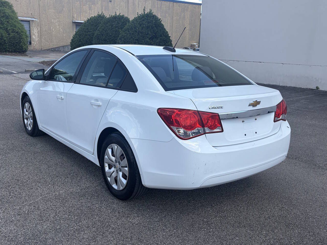 Used 2016 Chevrolet Cruze LS FWD image 7