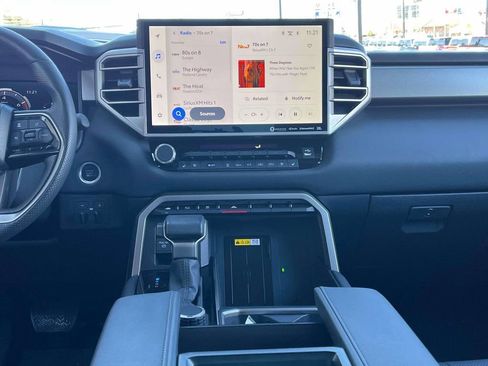 Used 2024 Toyota Tundra Limited image 13