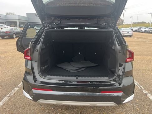 Used 2025 BMW X1 xDrive28i image 10