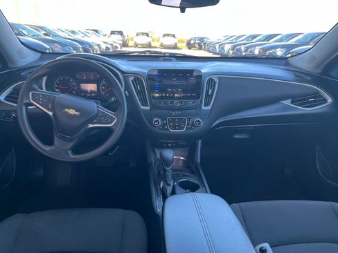 Used 2024 Chevrolet Malibu LT image 34