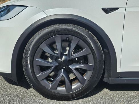 Used 2023 Tesla Model X AWD/4WD image 17