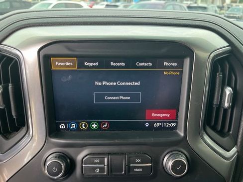 Used 2019 Chevrolet Silverado 1500 LT Trail Boss AWD/4WD image 26