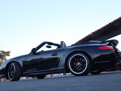 Used 2011 Porsche 911 Carrera GTS RWD image 18