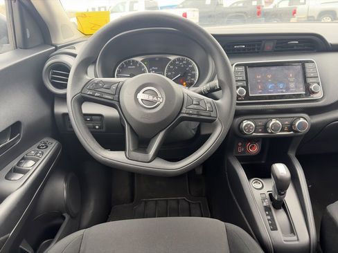 Used 2024 Nissan Kicks S image 12