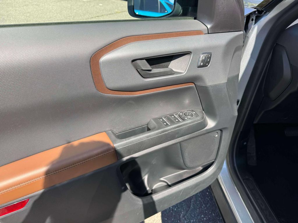 Used 2023 Ford Bronco Sport Outer Banks AWD/4WD image 18