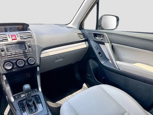 Used 2015 Subaru Forester 2.5i Touring w/ Rugged Package #2 AWD/4WD image 28