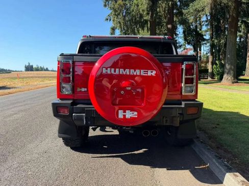 Used 2005 HUMMER H2 SUT w/ Preferred Equipment Group AWD/4WD image 8