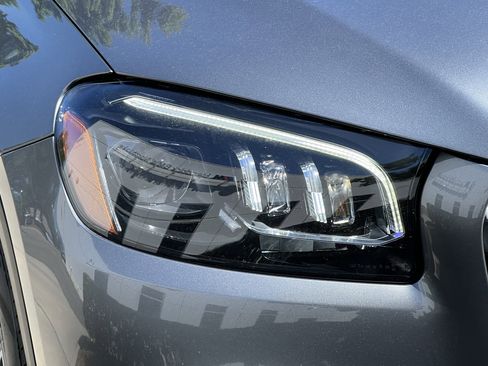 Certified 2023 Mercedes-Benz GLS 450 4MATIC image 11