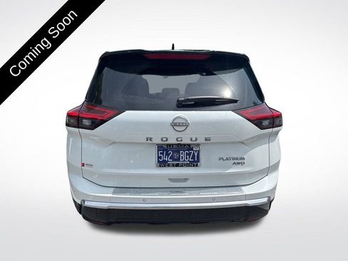 Used 2024 Nissan Rogue Platinum w/ Platinum Premium Package AWD/4WD image 5