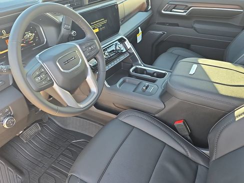 New 2026 GMC Sierra 2500 Denali w/ Denali Reserve Package AWD/4WD image 16