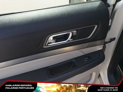 Used 2018 Ford Explorer XLT w/ Equipment Group 202A FWD image 21