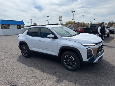 New 2026 Chevrolet Equinox ACTIV w/ Convenience Package III AWD/4WD image 5