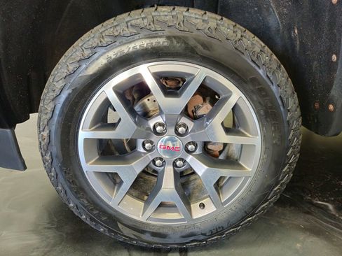 Used 2017 GMC Sierra 1500 SLT AWD/4WD image 21