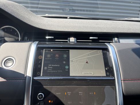 Used 2023 Land Rover Discovery Sport SE R-Dynamic image 18