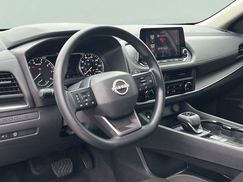 Certified 2025 Nissan Rogue S AWD/4WD image 13