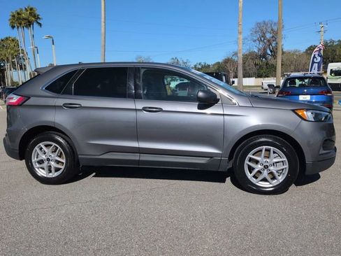 Used 2024 Ford Edge SEL image 3