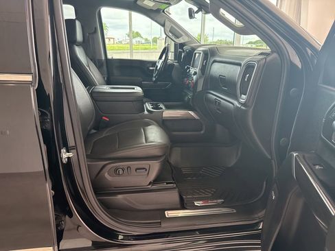 Used 2022 Chevrolet Silverado 2500 LTZ w/ LTZ Premium Package AWD/4WD image 16