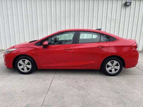 Used 2018 Chevrolet Cruze LS FWD image 6