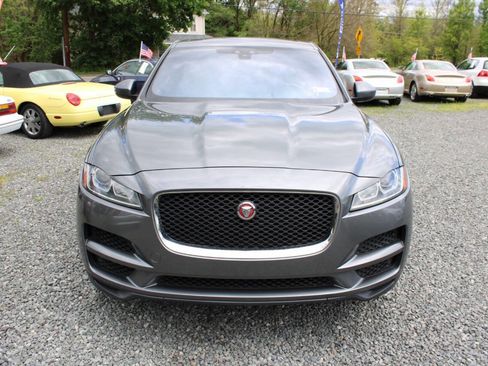 Used 2018 Jaguar F-PACE Premium AWD/4WD image 3