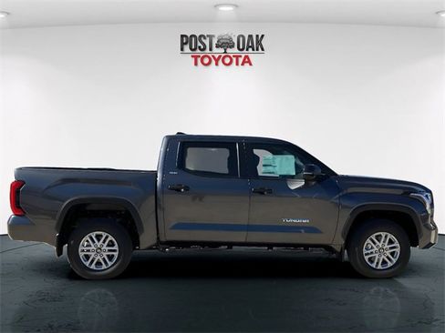 New 2026 Toyota Tundra SR5 image 8
