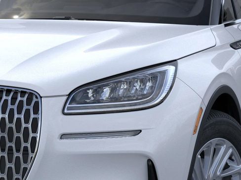 New 2025 Lincoln Corsair FWD image 17