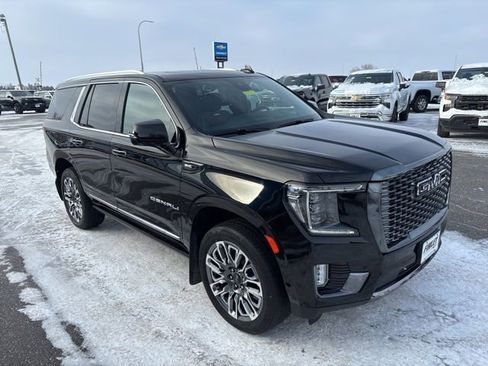 Used 2024 GMC Yukon Denali Ultimate AWD/4WD image 4