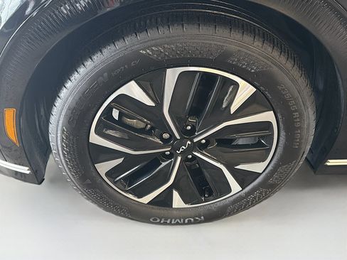 Used 2024 Kia EV6 Wind AWD/4WD image 11