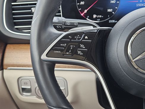 Used 2024 Mercedes-Benz GLE 350 4MATIC image 28