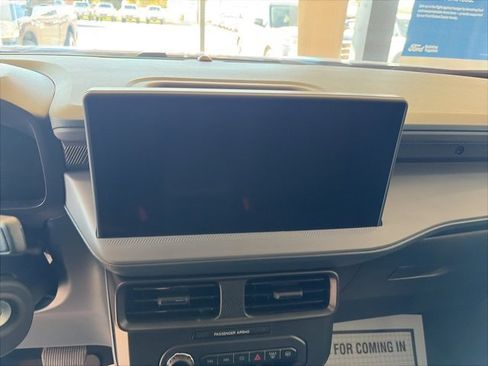 New 2025 Ford Maverick XL w/ Equipment Group 101A image 21