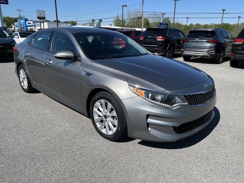 Used 2018 Kia Optima EX w/ Paint Protection Package FWD image 10