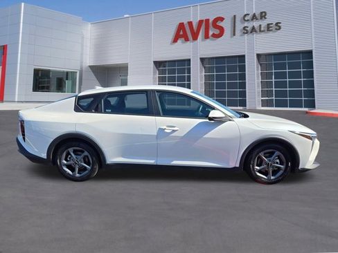 Used 2025 Kia K4 LXS image 5