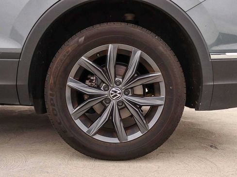 Used 2022 Volkswagen Tiguan SE FWD image 10