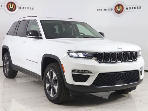 Used 2023 Jeep Grand Cherokee 4WD 4xe image 24