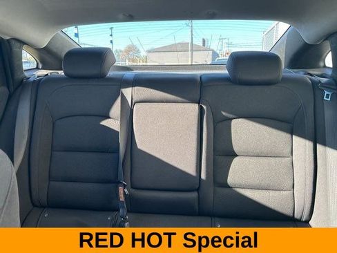 Used 2023 Chevrolet Malibu LT image 33