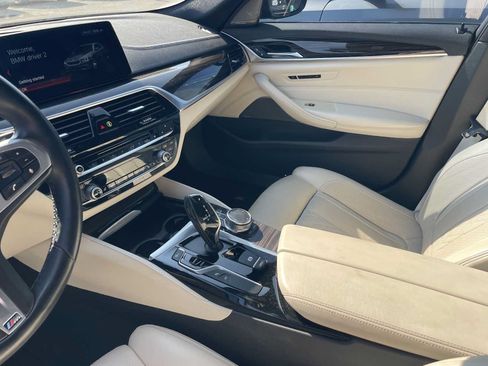 Used 2017 BMW 540i RWD image 10