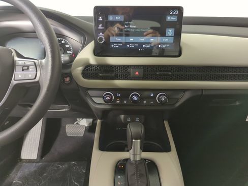 New 2026 Honda HR-V LX image 16