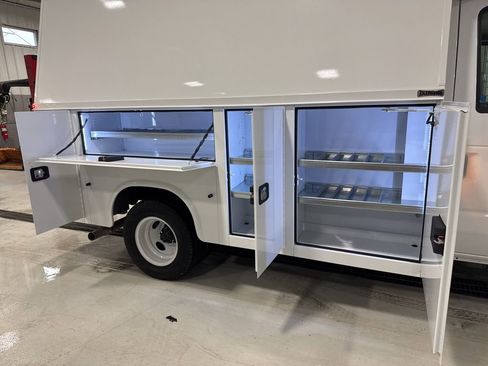 New 2026 Ford E-350 and Econoline 350 Super Duty w/ Power Equipment Group image 24