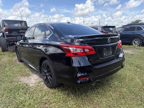 Used 2018 Nissan Sentra SR w/ SR Midnight Edition Package FWD image 6