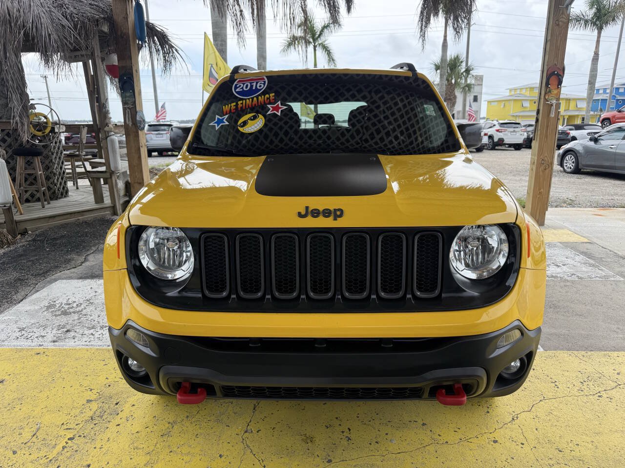 Used 2016 Jeep Renegade Trailhawk AWD/4WD image 2