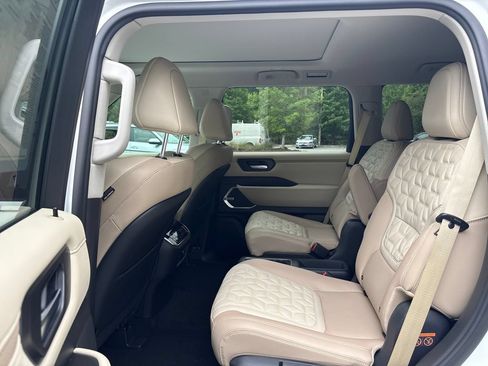New 2026 Nissan Armada Platinum AWD/4WD image 28