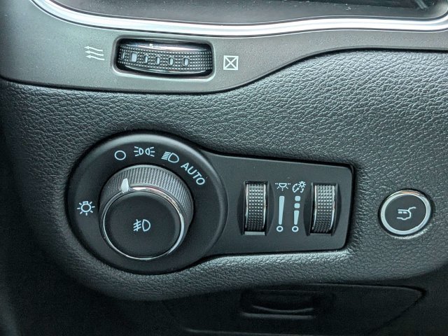 Used 2022 Jeep Cherokee Latitude Lux AWD/4WD image 24