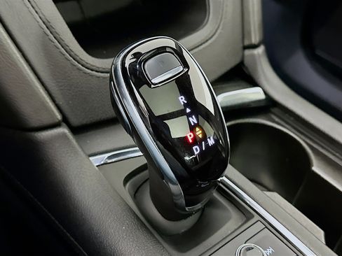 Used 2022 Cadillac XT6 Luxury image 25