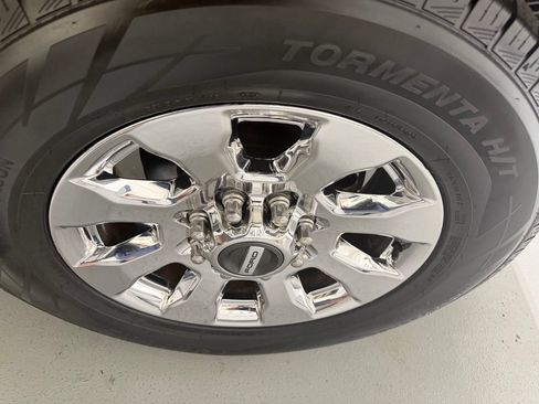 Used 2018 Ford F250 Lariat w/ Lariat Ultimate Package AWD/4WD image 17