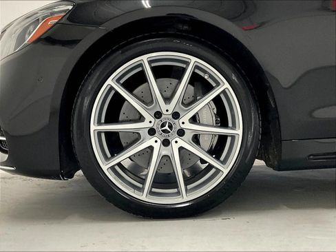 Used 2018 Mercedes-Benz S 560 4MATIC Sedan image 39